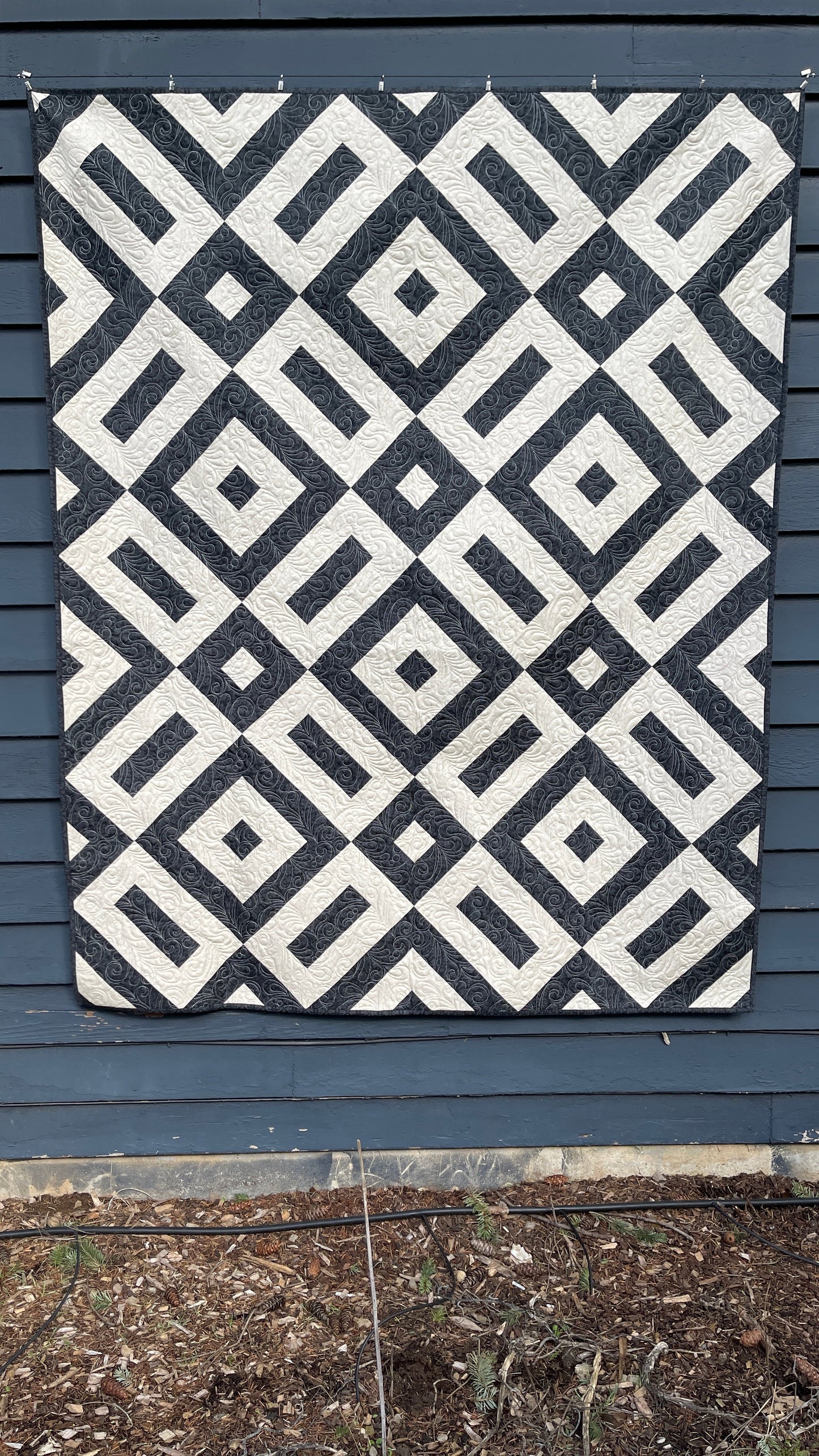 Royal Courtyard Quilt Kit - Limited Edition MINT Color