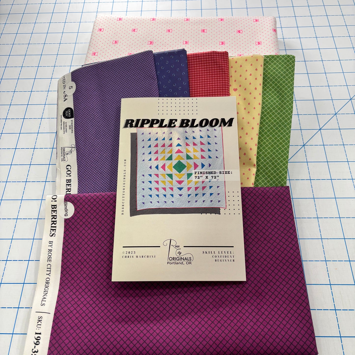 Ripple Bloom Quilt Kit - EXCLUSIVE - Impatiens