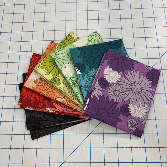Pushing Up Daisies - Fat Quarter Bundle - Oops All Daisies (7 pieces)