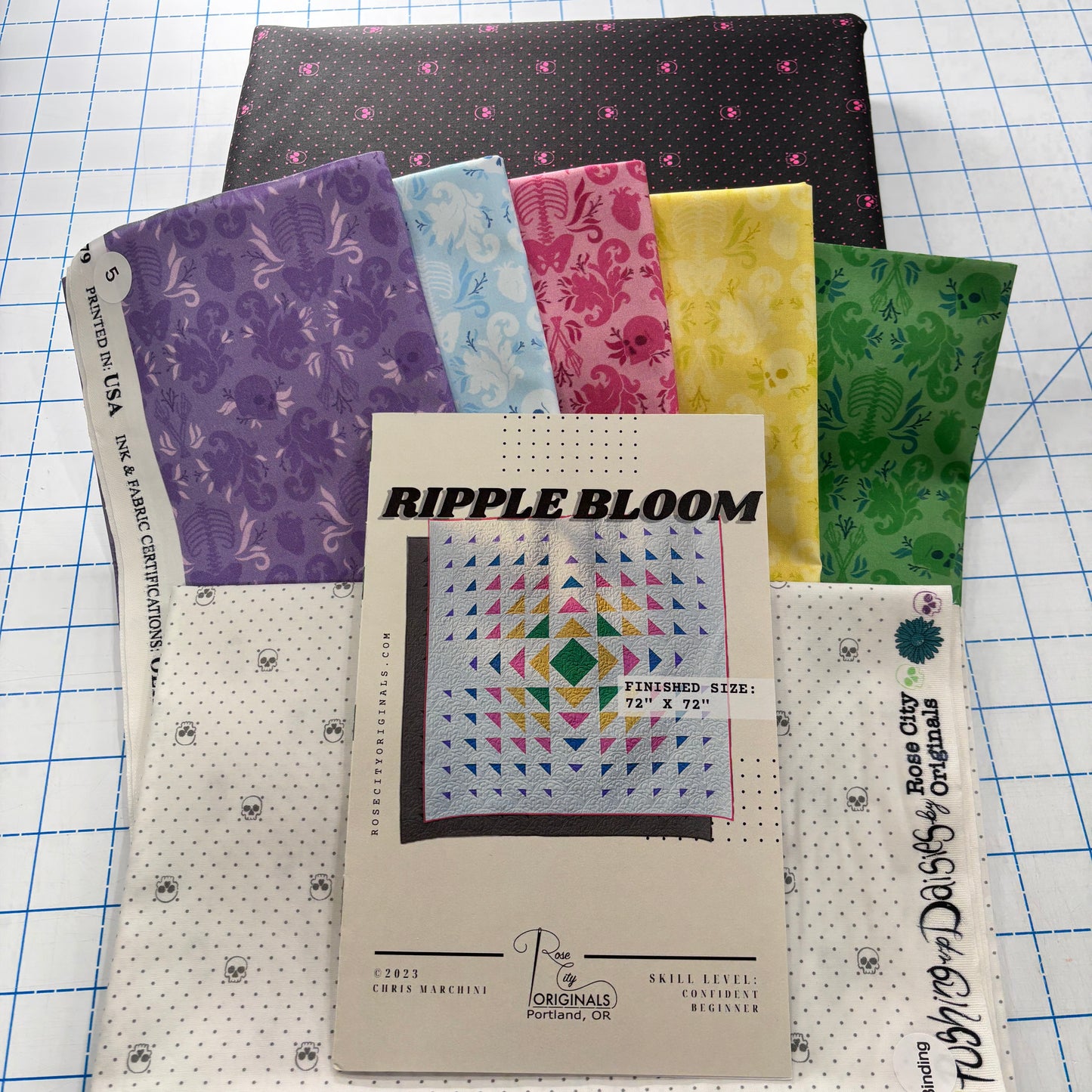Ripple Bloom Quilt Kit - EXCLUSIVE - Midnight Rose