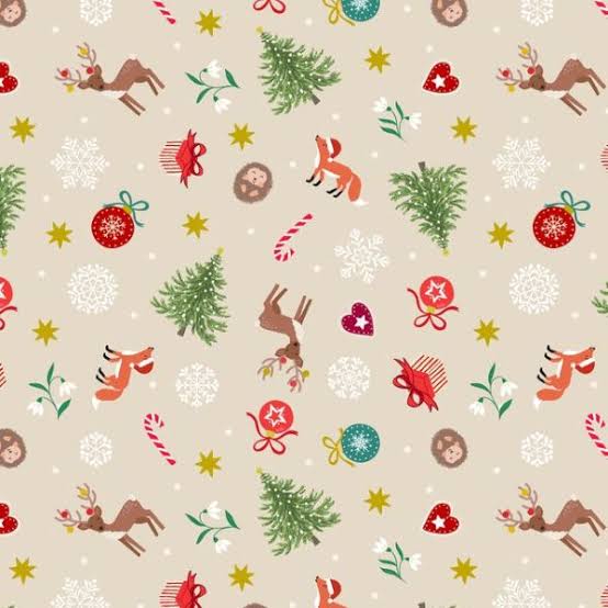 Lewis & Irene - Christmas in Bluebell Wood - Scattered Festive (Cream)(Metallic)